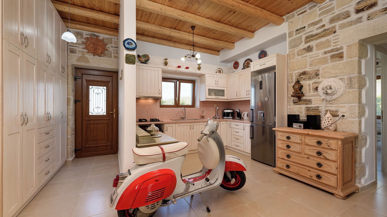 Photo of Kitchen in Faistos