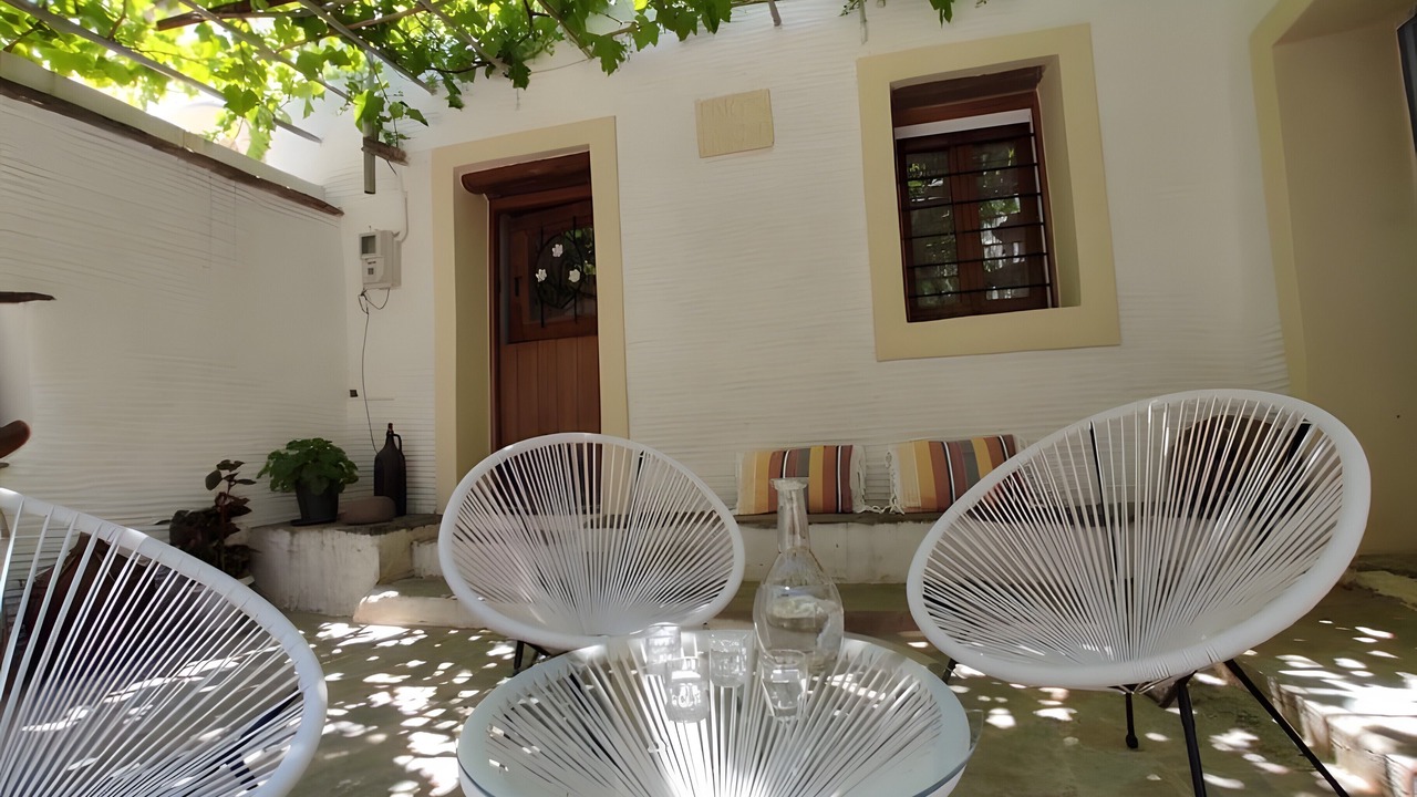 Photo of Patio Balcony in Andros