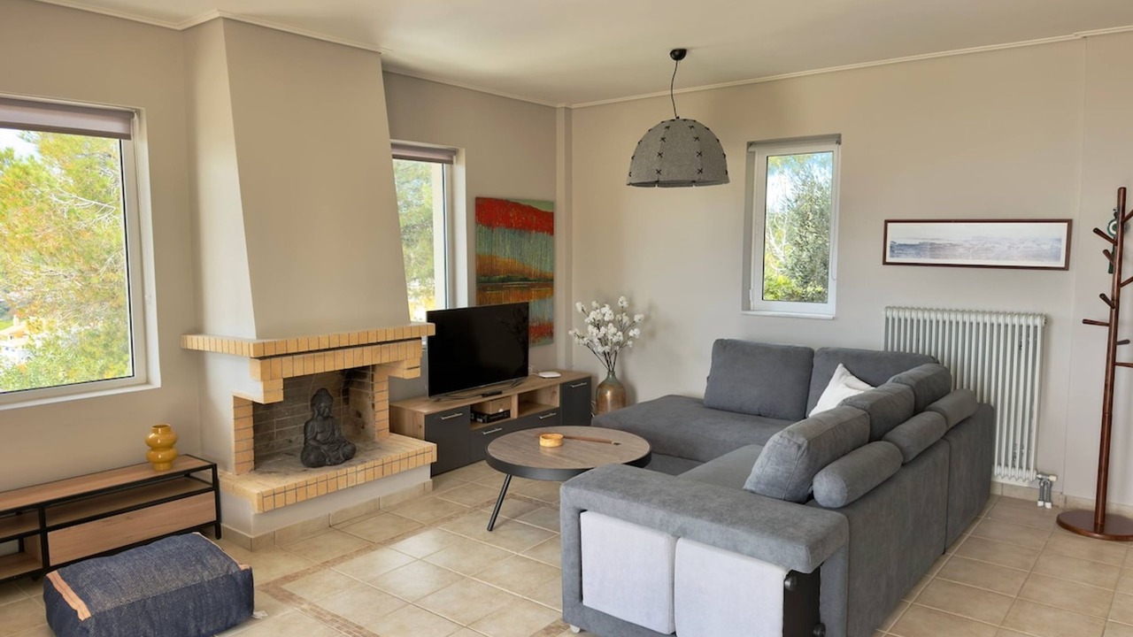 Photo of Livingroom in Lavreotiki
