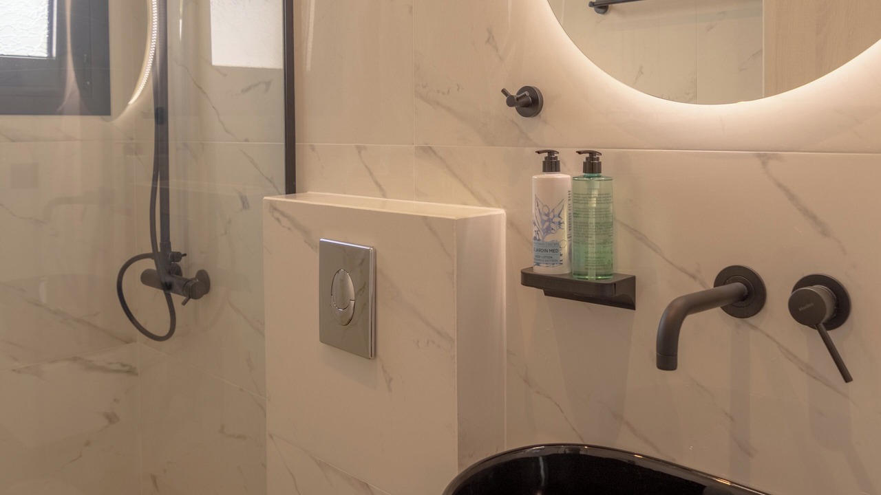 Photo of Bathroom in Agios Ioannis