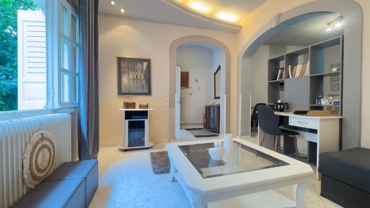 Photo of Livingroom in Volos City Centre