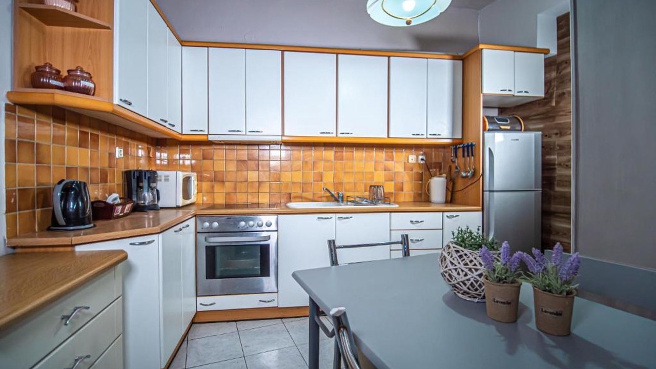 Photo of Kitchen in Volos City Centre