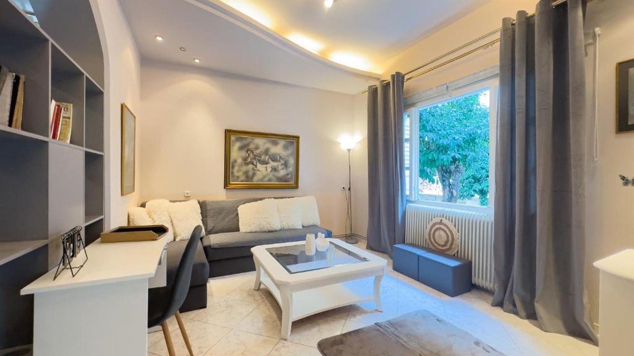 Photo of Livingroom in Volos City Centre