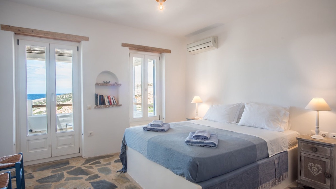 Photo of Bedroom in Parikia