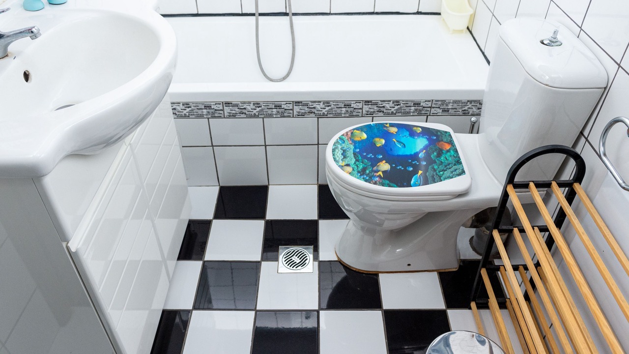 Photo of Bathroom in Volos City Centre