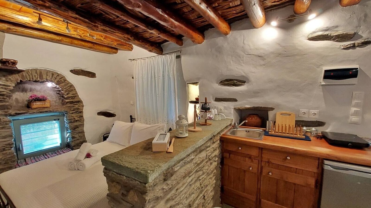 Photo of Bedroom in Arnas
