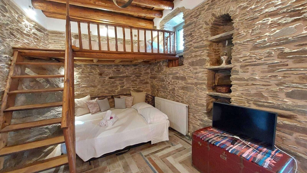 Photo of Bedroom in Arnas