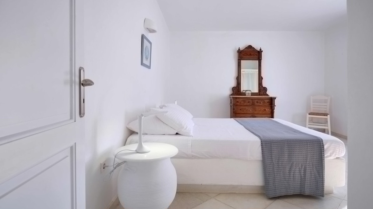 Photo of Bedroom in Nea Cryssi Akti