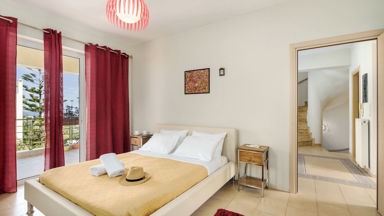 Photo of Bedroom in Pigianos Kampos