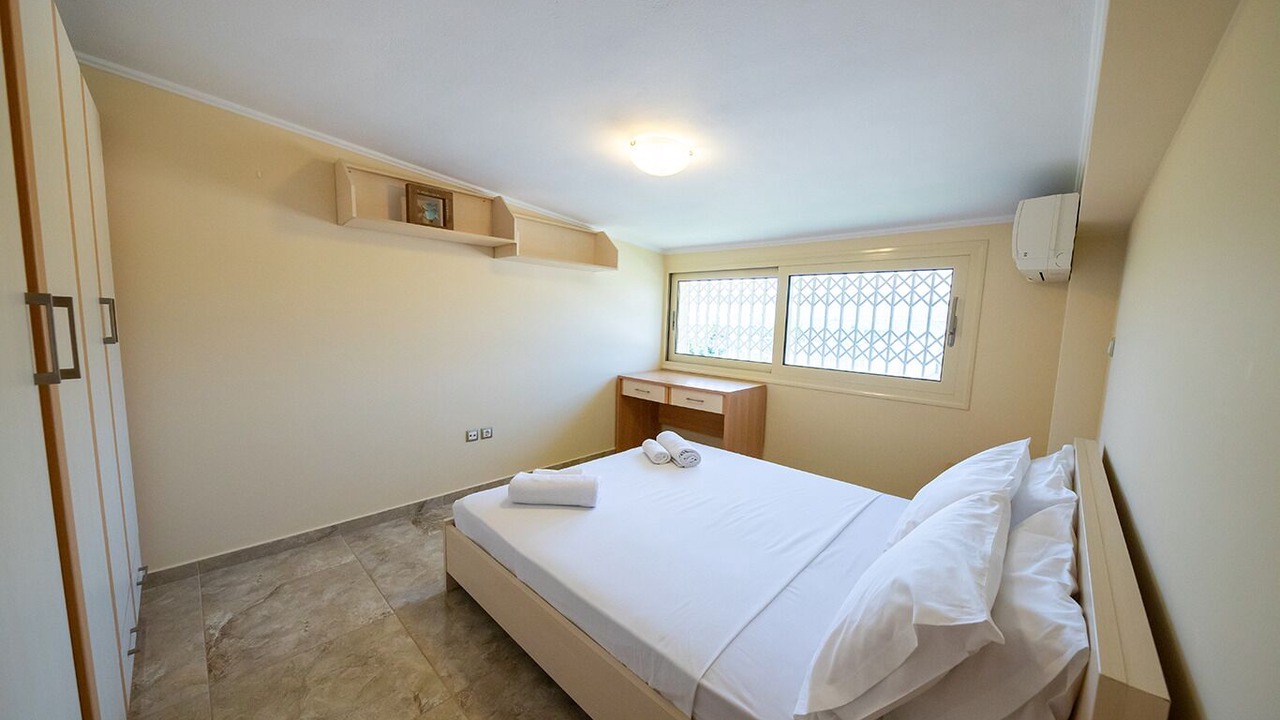 Photo of Bedroom in Marathon