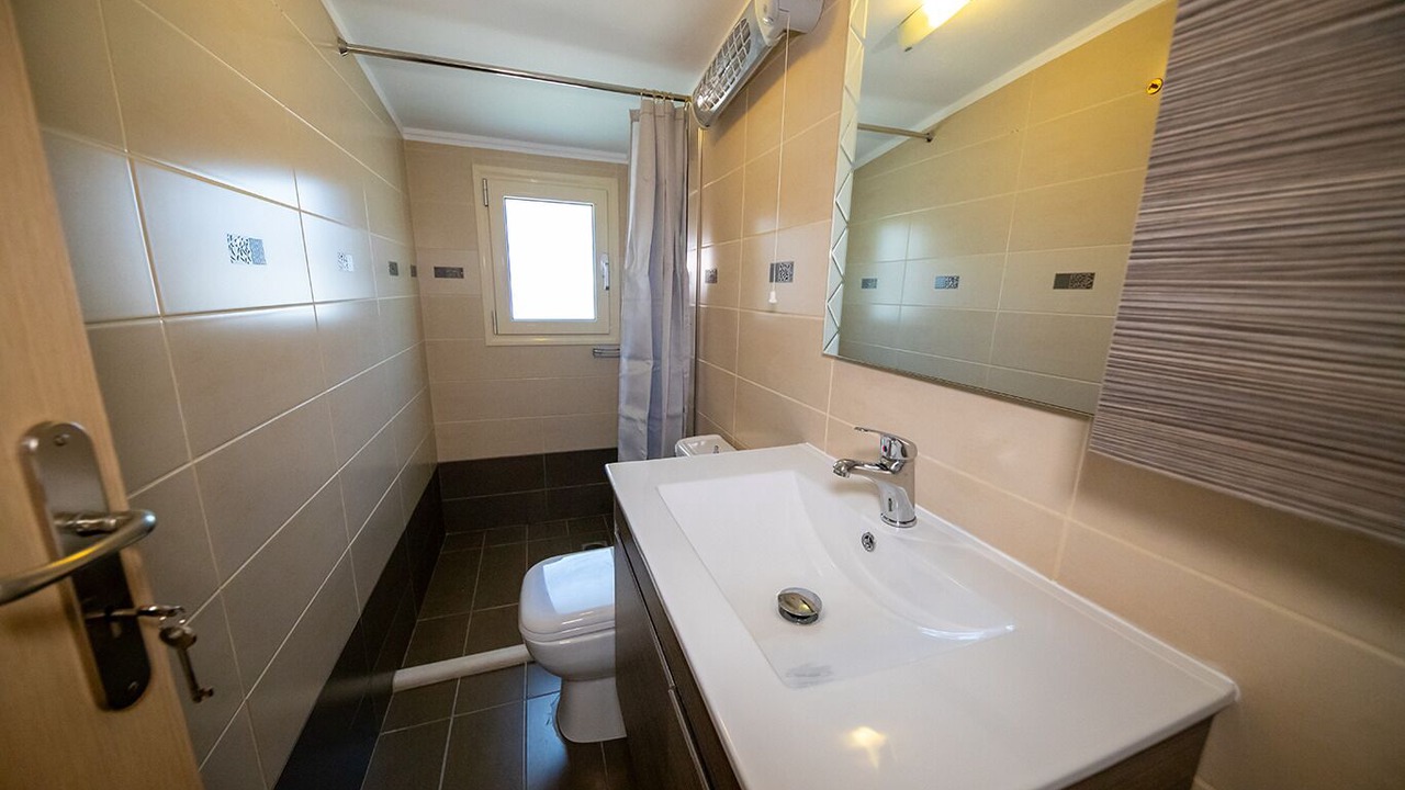 Photo of Bathroom in Marathon