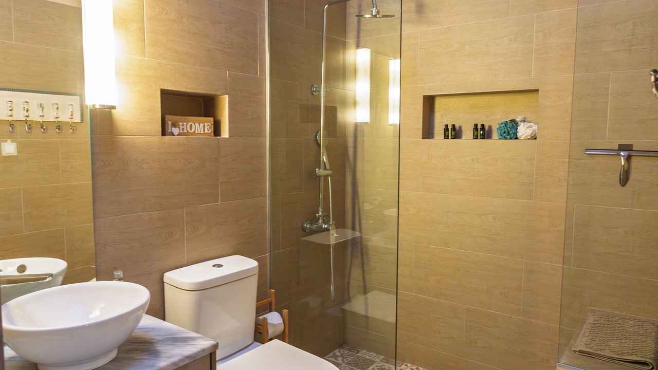 Photo of Bathroom in Igoumenitsa