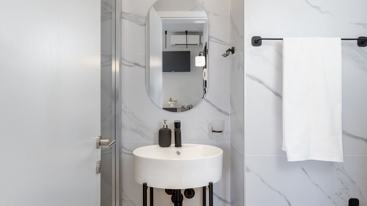 Photo of Bathroom in Volos City Centre
