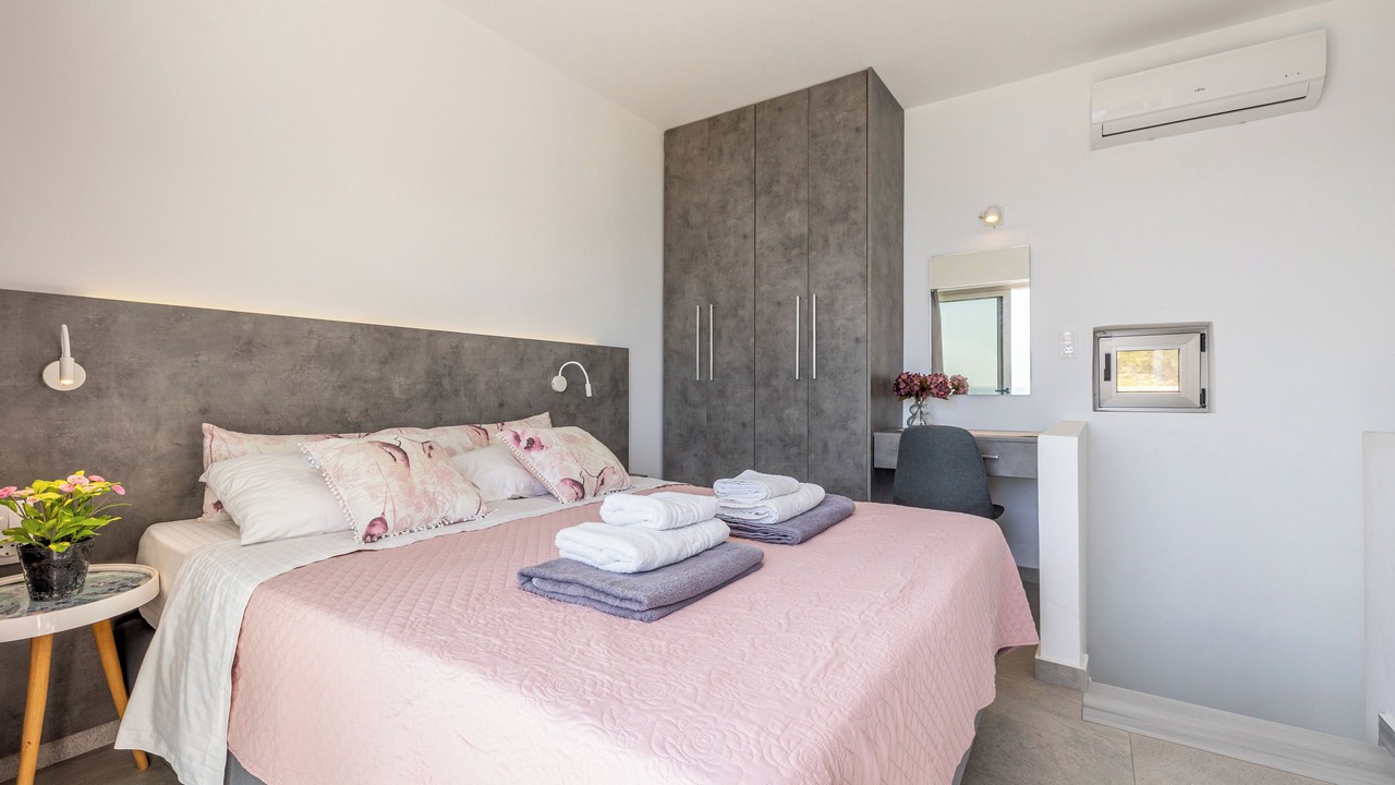 Photo of Bedroom in Pefki