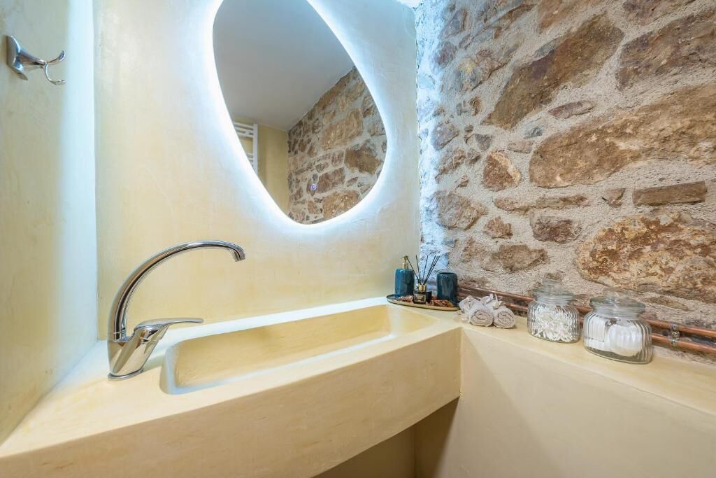 Photo of Bathroom in Mousio