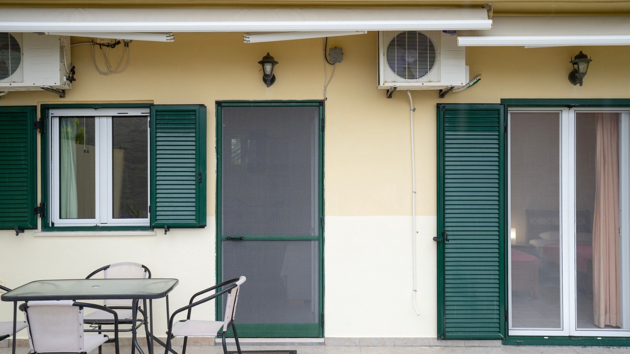 Photo of Outdoor in Mikros Gialos