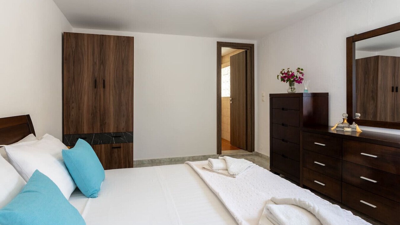 Photo of Bedroom in Malia