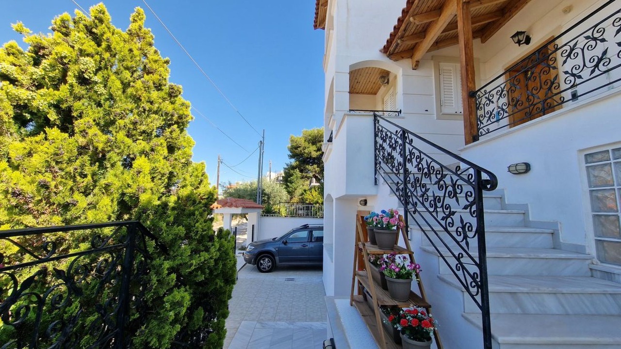 Photo of Others in Porto Rafti