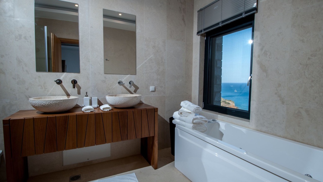 Photo of Bathroom in Kounelion