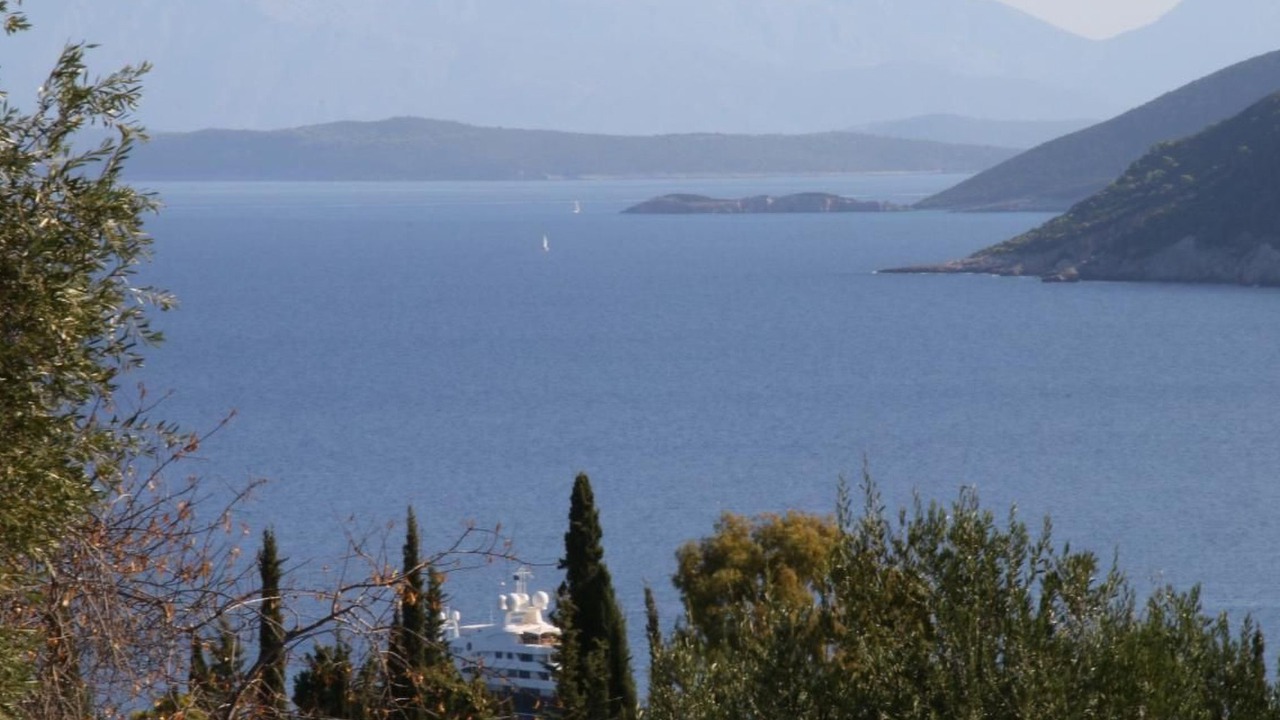 Photo of Others in Tselendata