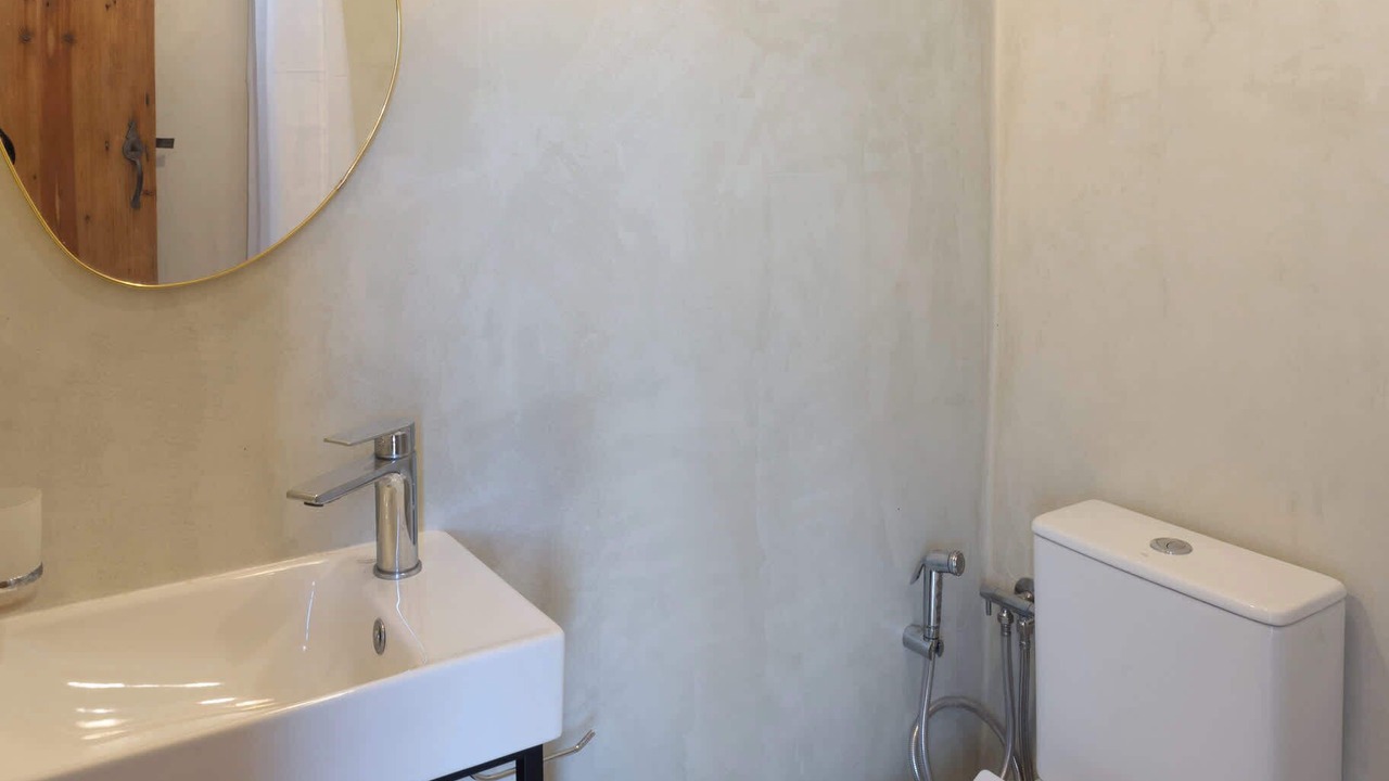 Photo of Bathroom in Amnatos