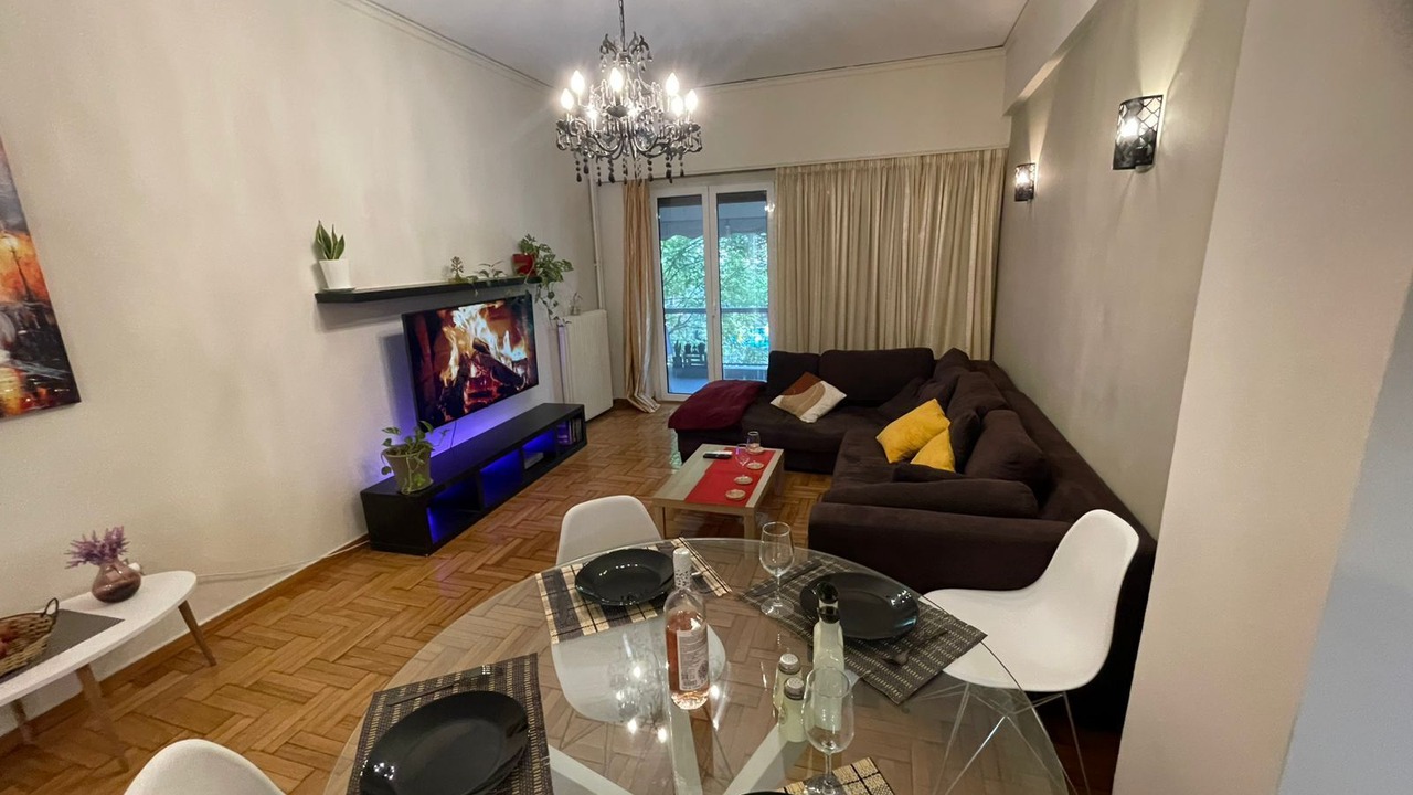Photo of Livingroom in Ilisia