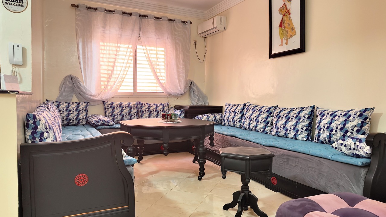 Photo of Livingroom in Diour Jdad
