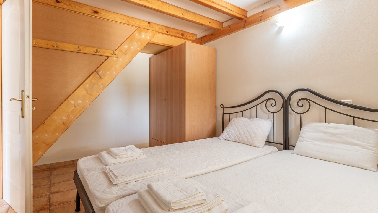 Photo of Bedroom in Astros