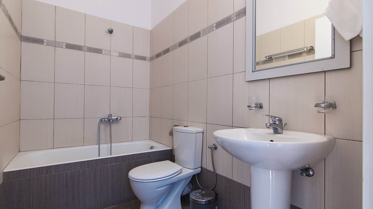 Photo of Bathroom in Kamari