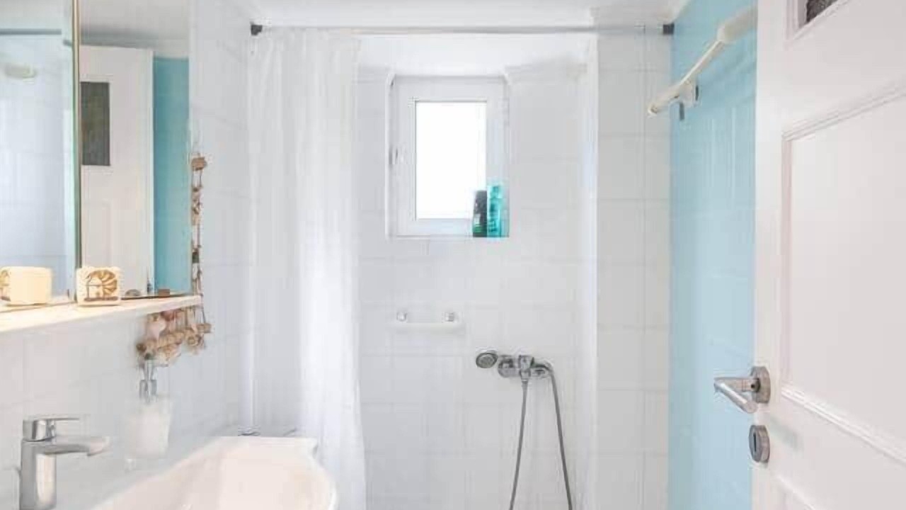 Photo of Bathroom in Voula