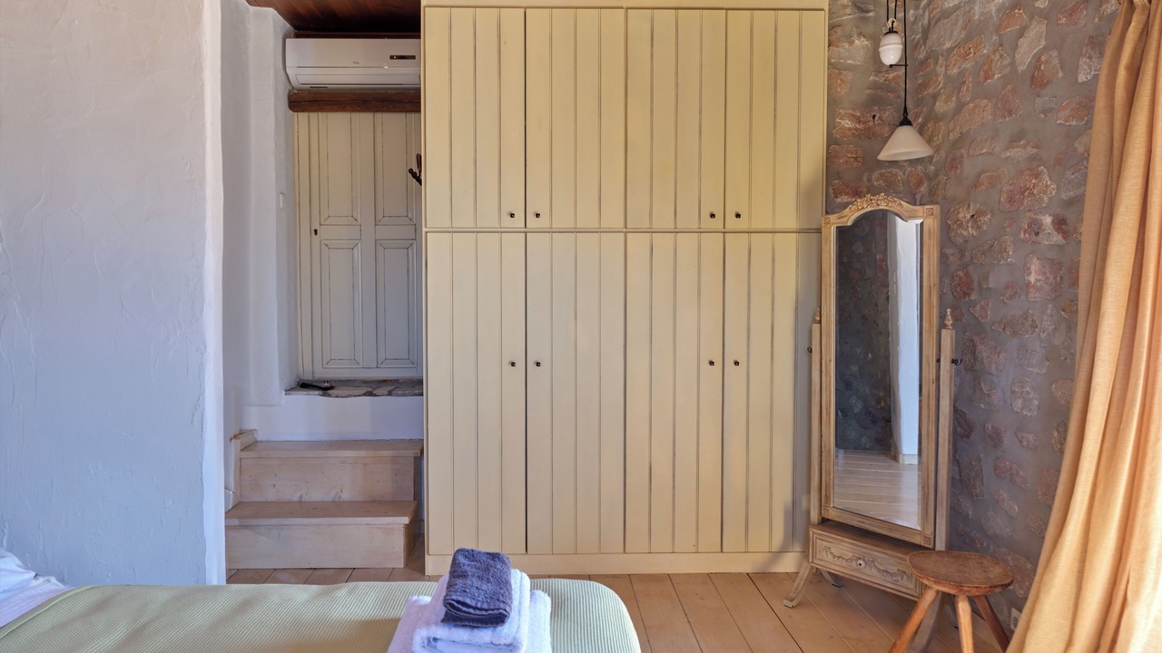 Photo of Bedroom in Parikia