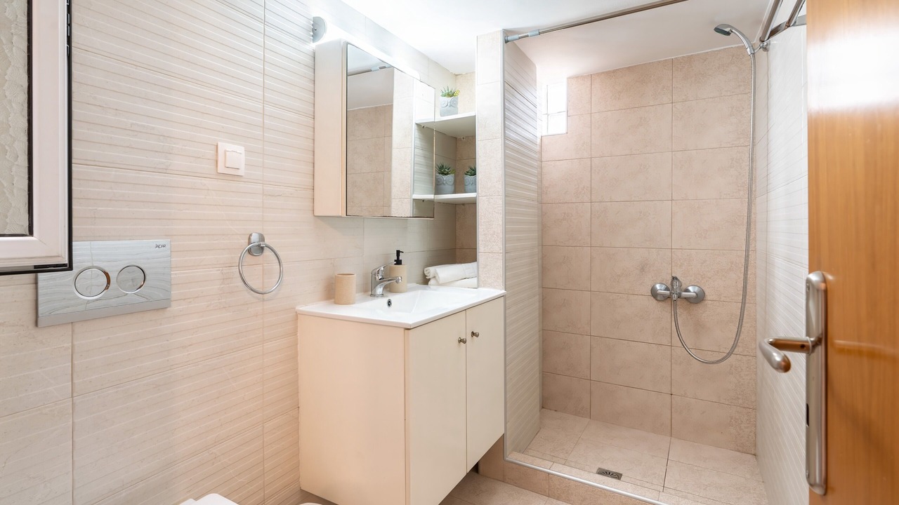Photo of Bathroom in Soroni