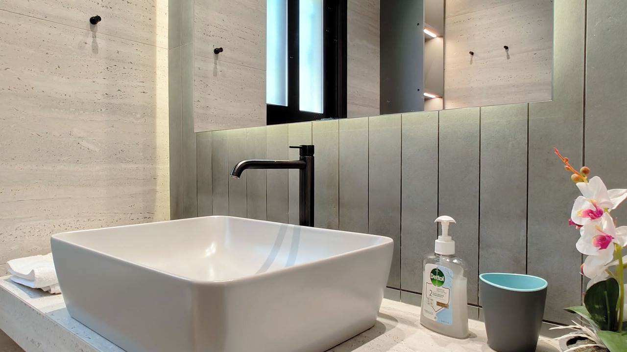 Photo of Bathroom in Voula