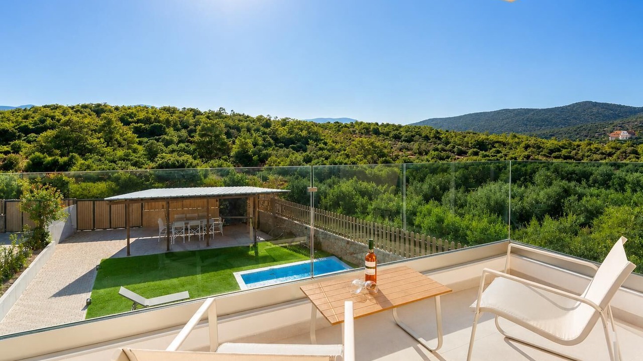 Photo of Patio Balcony in Vathi