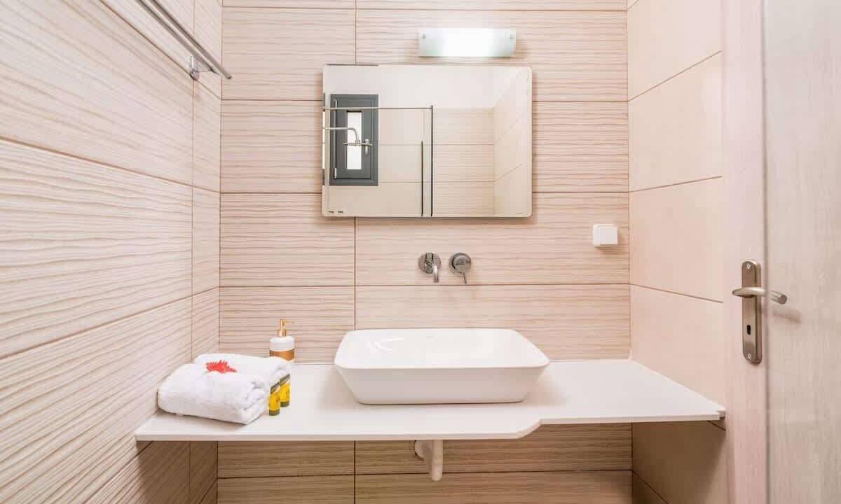 Photo of Bathroom in Kokinos Pirgos
