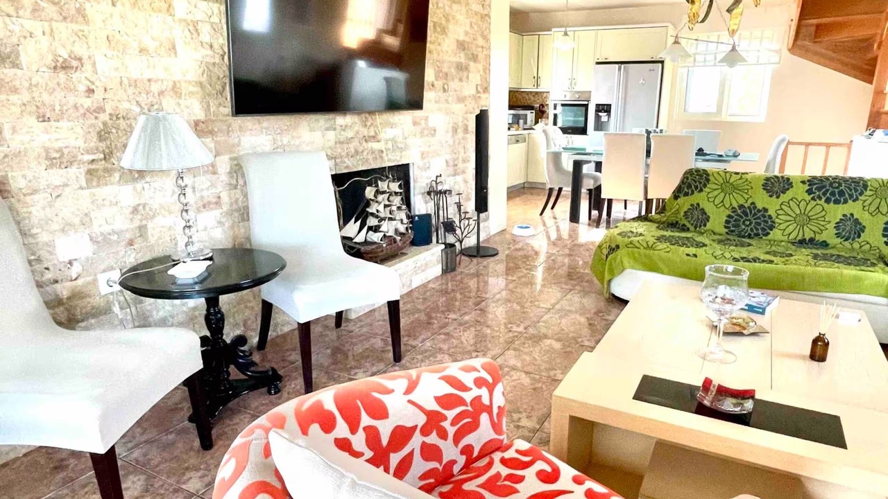 Photo of Livingroom in Plepi