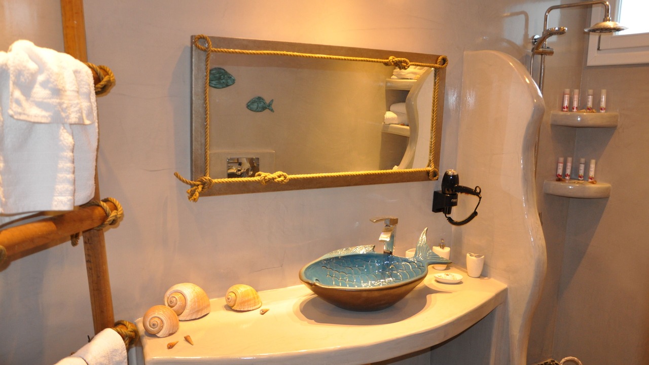 Photo of Bathroom in Kamari