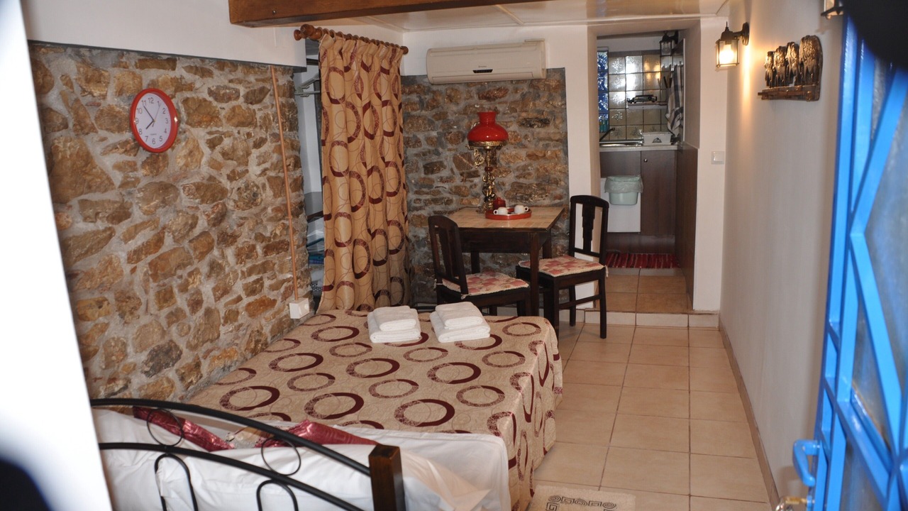 Photo of Bedroom in Mili