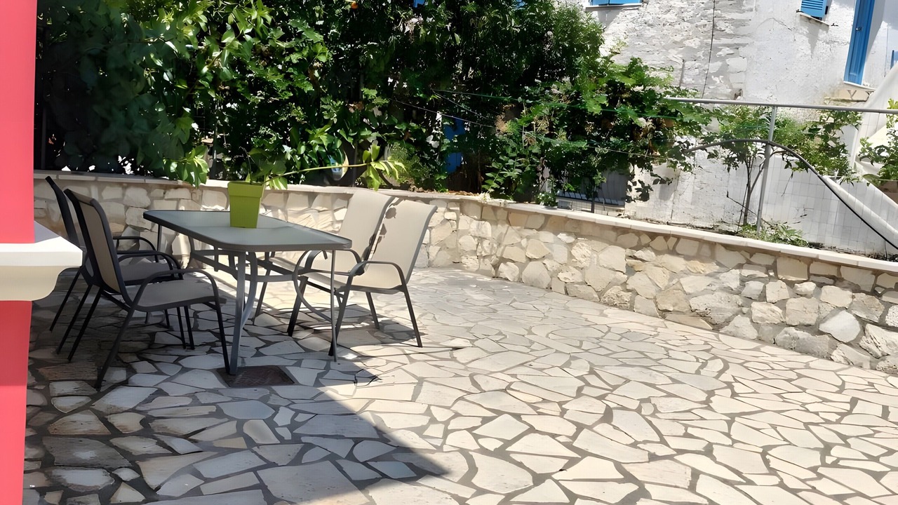 Photo of Outdoor in Katomerion