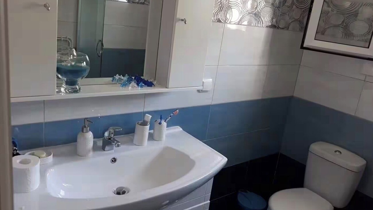 Photo of Bathroom in Engarai