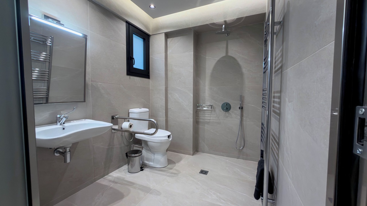 Photo of Bathroom in Dio-Olympos