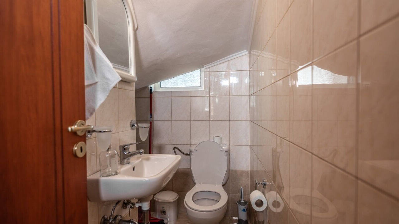Photo of Bathroom in Gennadi