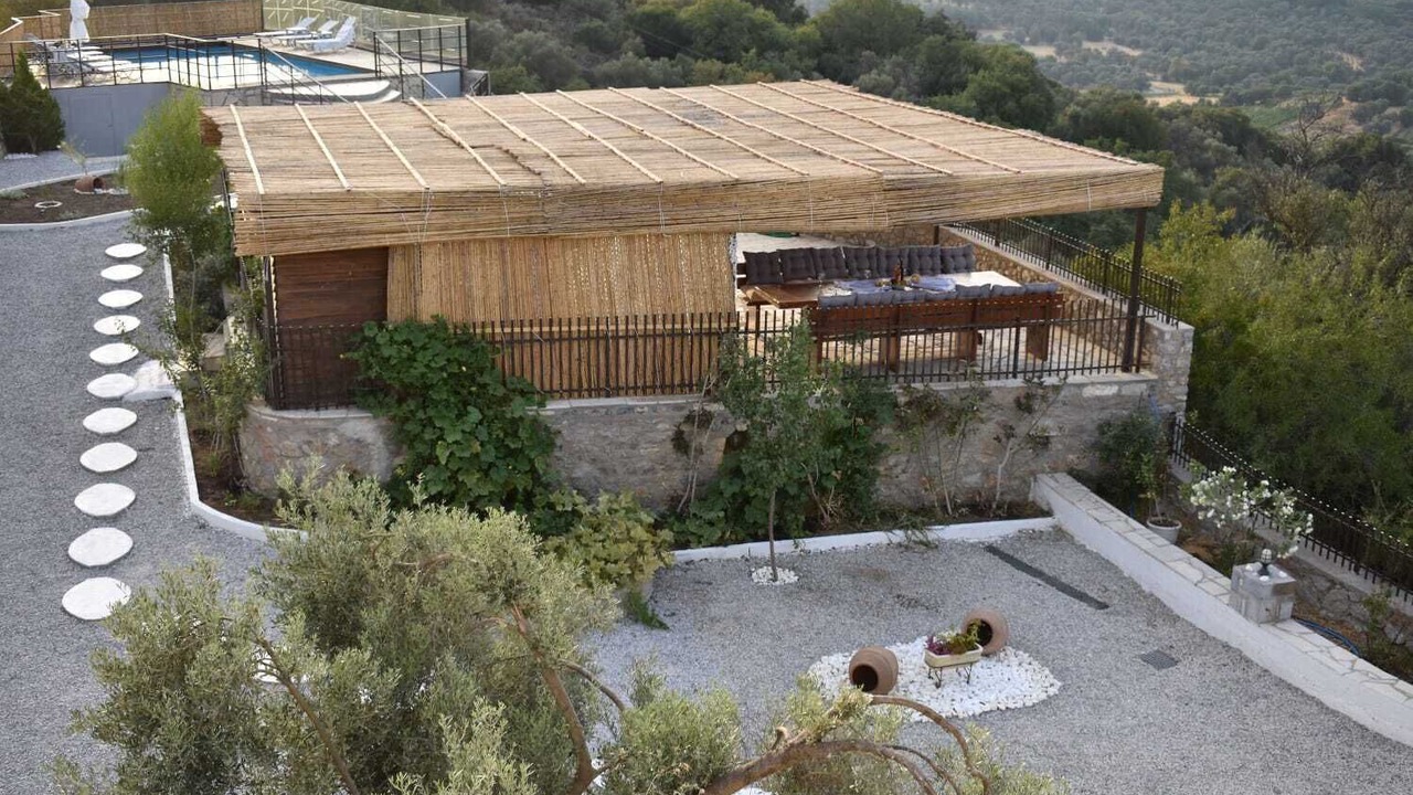Photo of Outdoor in Amari