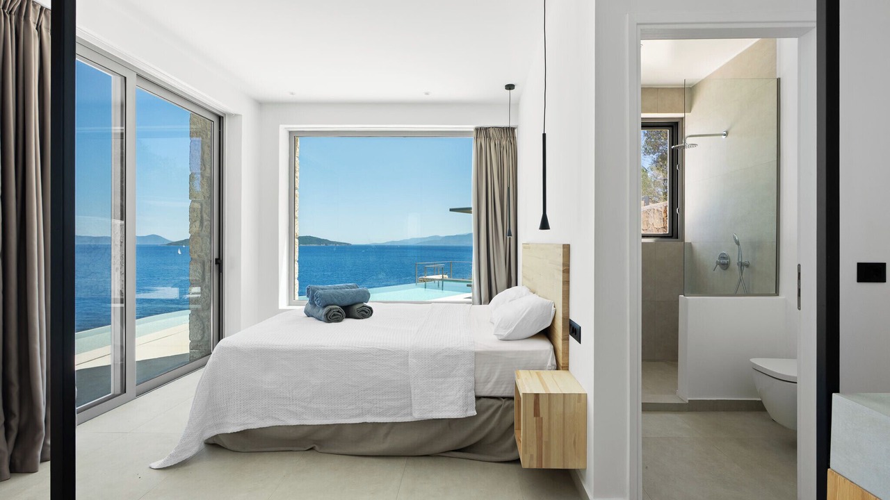 Photo of Bedroom in Evgiros