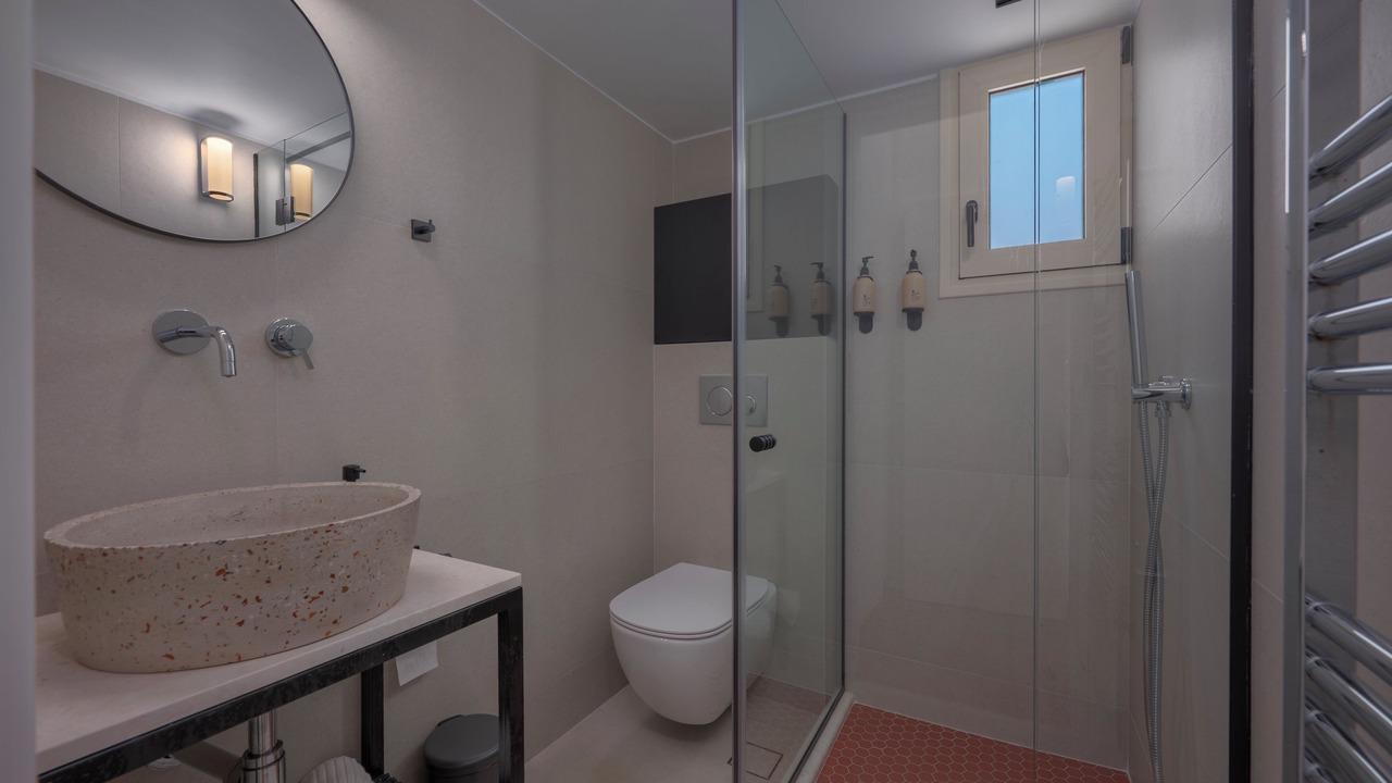 Photo of Bathroom in Varkiza