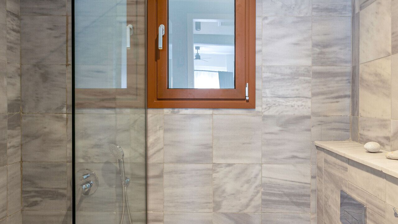 Photo of Bathroom in Exarhia