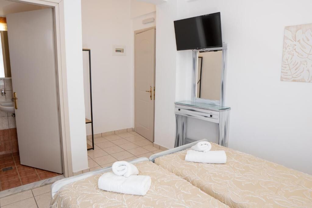 Photo of Bedroom in Neo Kalamaki