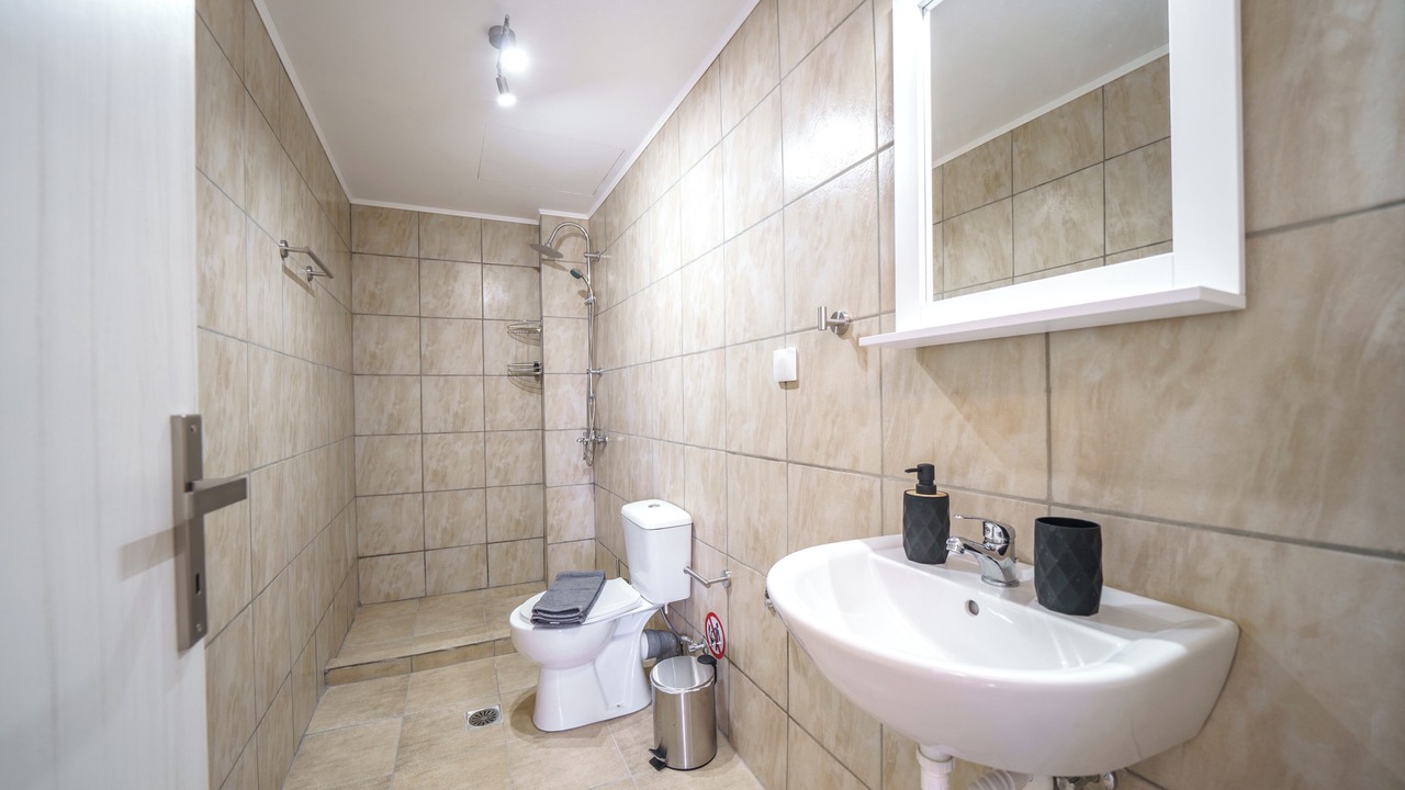 Photo of Bathroom in Mires
