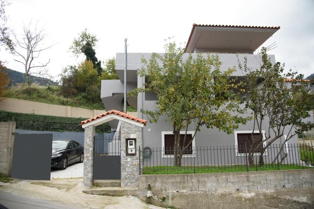 Photo of Outdoor in Stropones