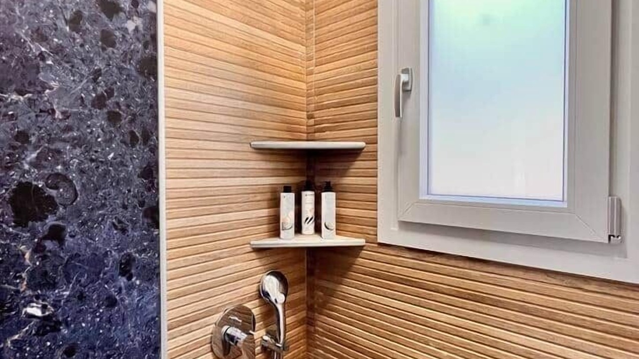 Photo of Bathroom in Faistos